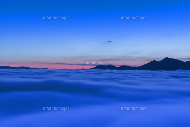 朝焼けの雲海
(c)NOBUAKI SUMIDA/SEBUN PHOTO
