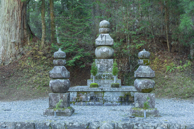 秋の豊臣家の墓所
(c)NOBUAKI SUMIDA/SEBUN PHOTO