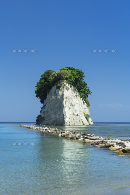 春の見附島
(c)NOBUAKI SUMIDA/SEBUN PHOTO