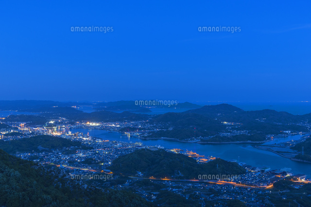 尾道市街と尾道水道の夕景
(c)NOBUAKI SUMIDA/SEBUN PHOTO