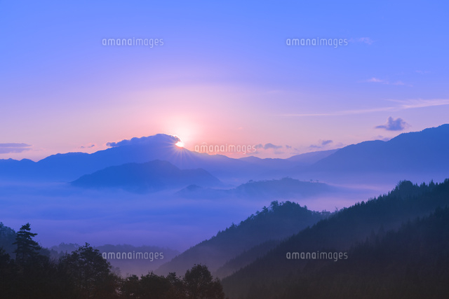 秋の竹田城の雲海
(c)NOBUAKI SUMIDA/SEBUN PHOTO