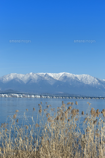 比良山と琵琶湖大橋
(c)NOBUAKI SUMIDA/SEBUN PHOTO