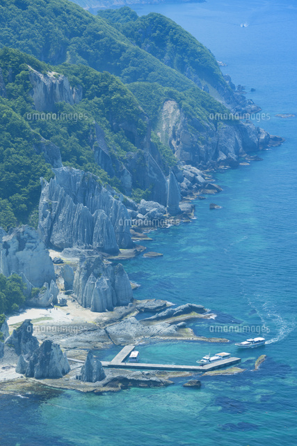 新緑の仏ケ浦
(c)NOBUAKI SUMIDA/SEBUN PHOTO