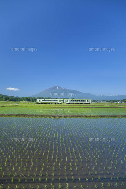 岩手山と花輪線
(c)NOBUAKI SUMIDA/SEBUN PHOTO