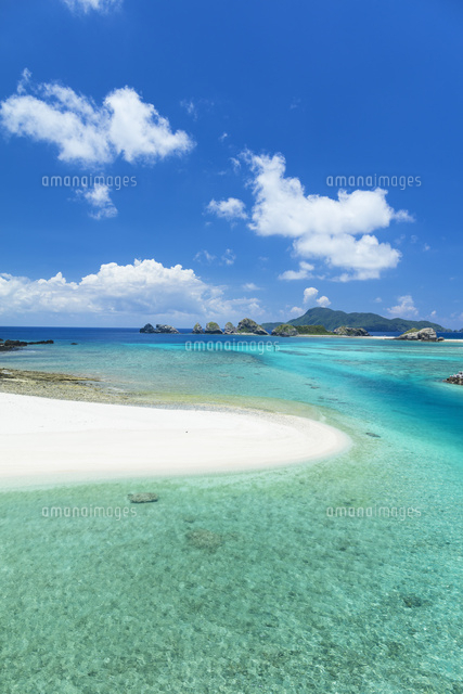 慶留間島(げるまじま)と海
(c)NOBUAKI SUMIDA/SEBUN PHOTO