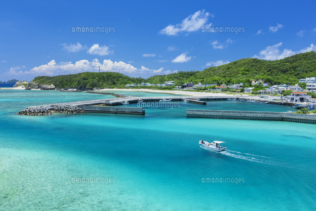 阿嘉島漁港と船
(c)NOBUAKI SUMIDA/SEBUN PHOTO