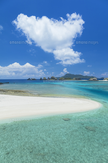 慶留間島(げるまじま)と海
(c)NOBUAKI SUMIDA/SEBUN PHOTO