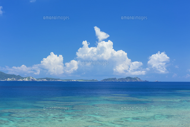 渡嘉敷島(とかしきじま)と海
(c)NOBUAKI SUMIDA/SEBUN PHOTO