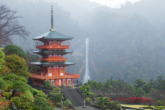 青岸渡寺と那智滝
(c)NOBUAKI SUMIDA/SEBUN PHOTO