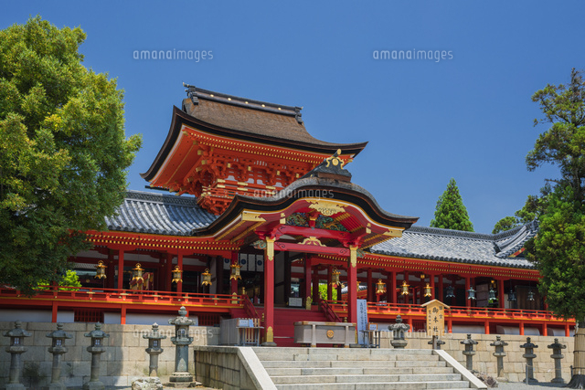 春の石清水八幡宮の楼門
(c)NOBUAKI SUMIDA/SEBUN PHOTO