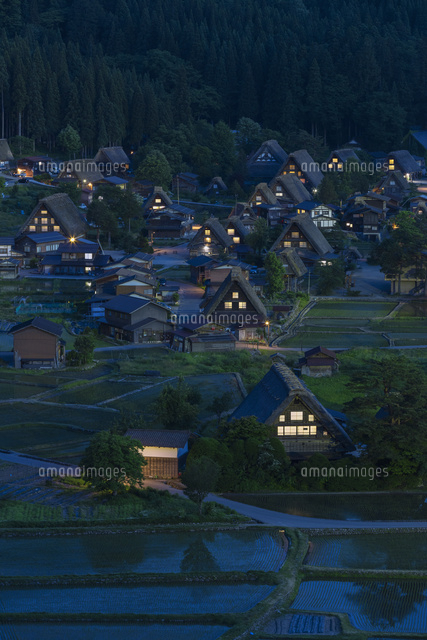 白川郷合掌造り集落の夕景
(c)NOBUAKI SUMIDA/SEBUN PHOTO