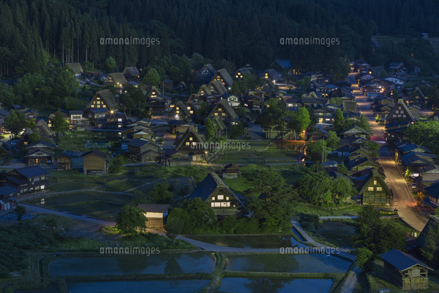 白川郷合掌造り集落の夕景
(c)NOBUAKI SUMIDA/SEBUN PHOTO