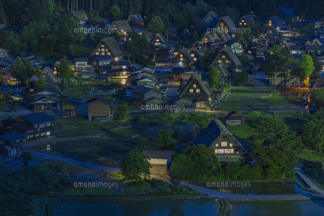 白川郷合掌造り集落の夕景
(c)NOBUAKI SUMIDA/SEBUN PHOTO