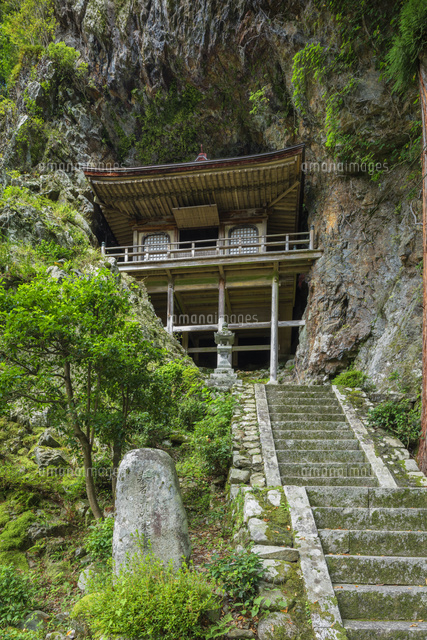 不動院岩屋堂
(c)NOBUAKI SUMIDA/SEBUN PHOTO