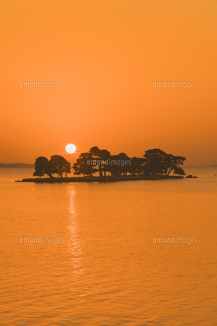 宍道湖の夕日
(c)NOBUAKI SUMIDA/SEBUN PHOTO