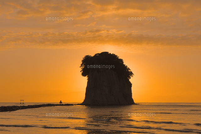 見附島の朝
(c)NOBUAKI SUMIDA/SEBUN PHOTO