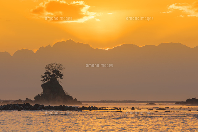 雨晴海岸の朝
(c)NOBUAKI SUMIDA/SEBUN PHOTO