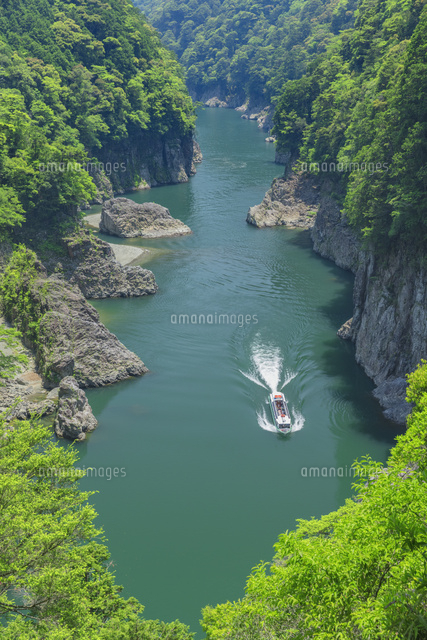 初夏の瀞峡と遊覧船
(c)NOBUAKI SUMIDA/SEBUN PHOTO