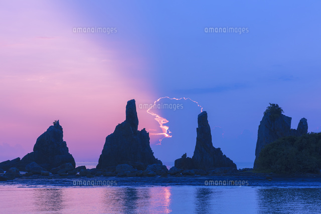 橋杭岩の朝
(c)NOBUAKI SUMIDA/SEBUN PHOTO