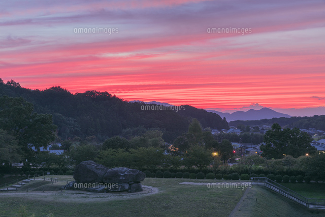 石舞台古墳の夕焼け
(c)NOBUAKI SUMIDA/SEBUN PHOTO