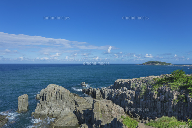 夏の東尋坊
(c)NOBUAKI SUMIDA/SEBUN PHOTO