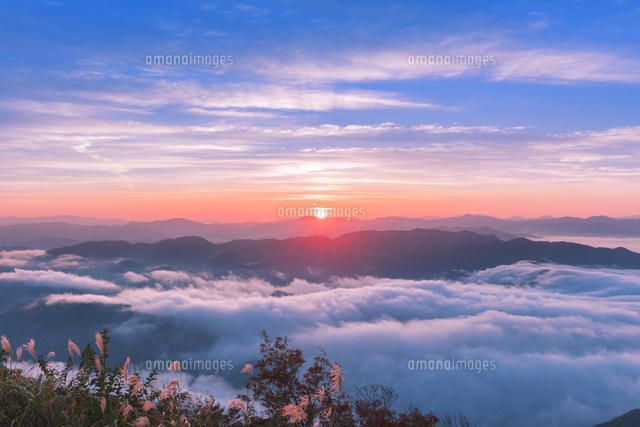 来日岳から望む丸山川の雲海
(c)NOBUAKI SUMIDA/SEBUN PHOTO