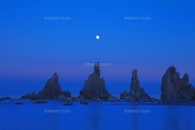満月の橋杭岩
(c)NOBUAKI SUMIDA/SEBUN PHOTO
