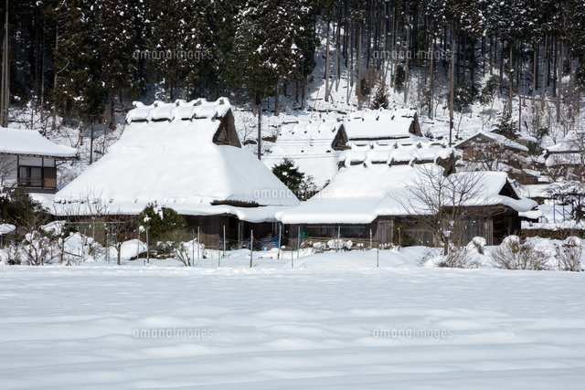 冬のかやぶきの里
(c)NOBUAKI SUMIDA/SEBUN PHOTO