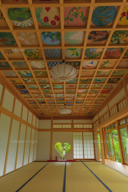 正寿院(しょうじゅいん)のハートの窓
(c)NOBUAKI SUMIDA/SEBUN PHOTO