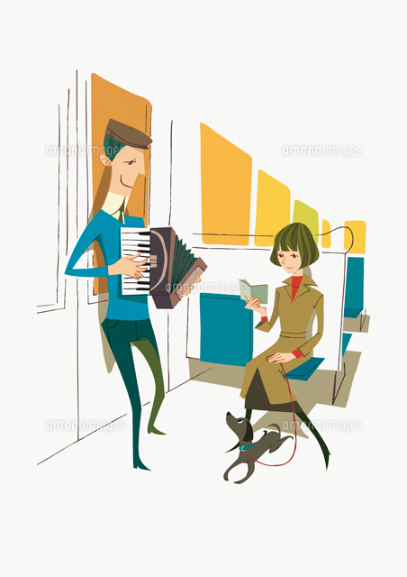 電車の中のアコーディオン奏者と本を読む女性 02424000010 の写真素材