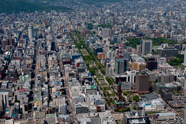 札幌大通公園テレビ塔周辺
(c)YOICHI TSUKIOKA/SEBUN PHOTO