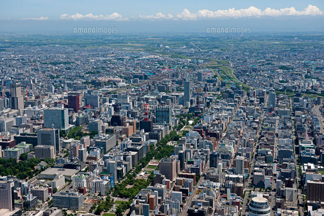 札幌市大通公園と街並み
(c)YOICHI TSUKIOKA/SEBUN PHOTO
