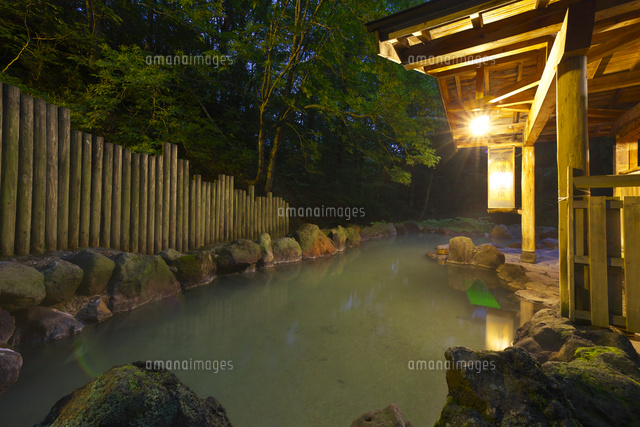 秋田県 蟹場温泉の夜景 26127007651 の写真素材 イラスト素材 アマナ