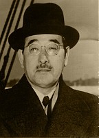 吉三郎の出版 報道 教育の写真 画像素材 アマナイメージズ