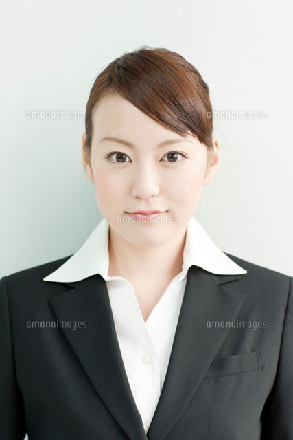 就職活動中の日本人女性
(c)RYO/a.collectionRF