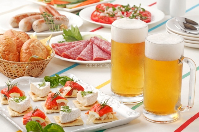 ビールとおつまみ
(c)TOHRU MINOWA/a.collectionRF