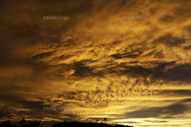 黄金色の雲と空
(c)KIYOKO FUKUDA/a.collectionRF