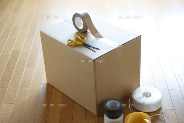 荷造り
(c)Shigeru Hoshino/a.collectionRF