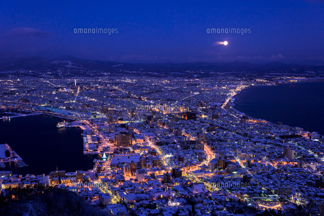 函館山展望台より函館市内100万ドルの夜景
(c)SAN/a.collectionRF