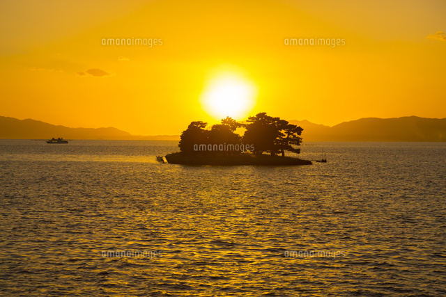 宍道湖嫁ヶ島の残照
(c)JAPACK/a.collectionRF