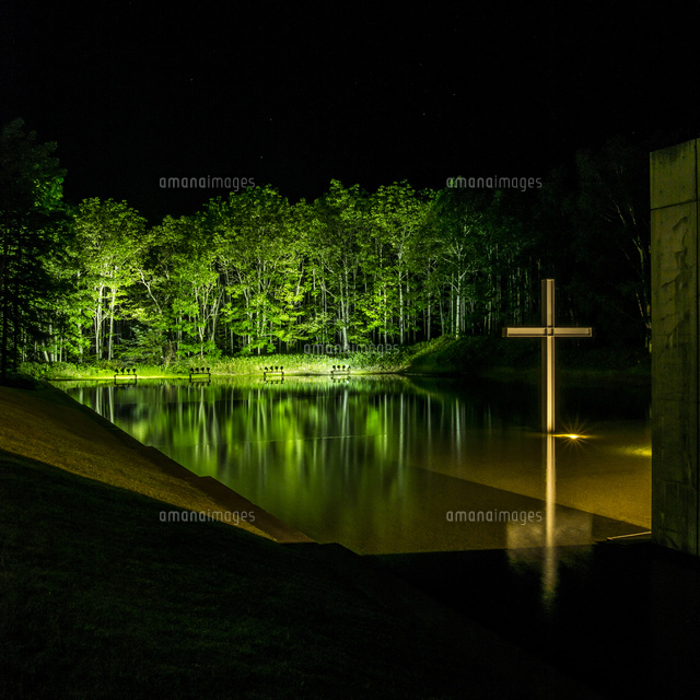 水の教会 10850000434 の写真素材 イラスト素材 アマナイメージズ