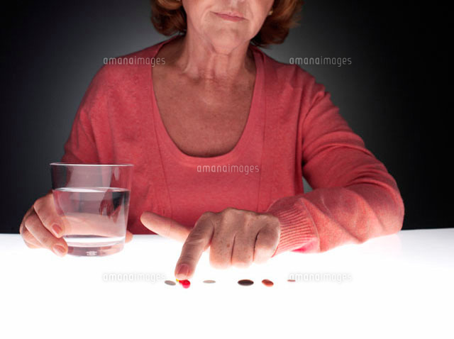 Woman taking pills
(c)clover/a.collectionRF