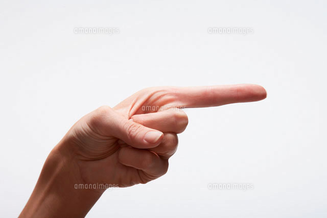 Close-up of womans hand pointing
(c)clover/a.collectionRF