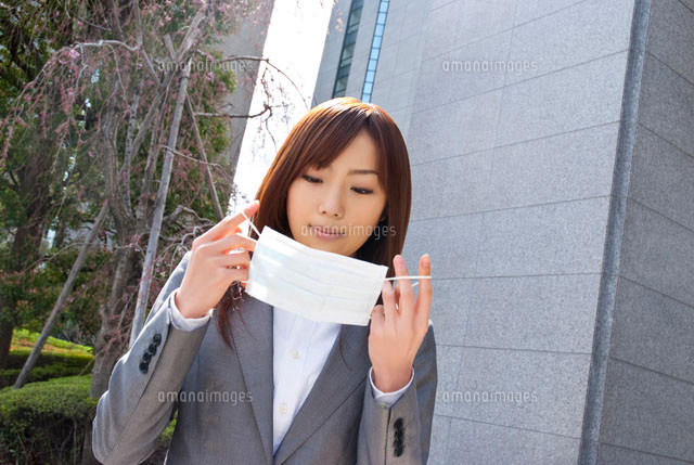 マスクをする女性
(c)Horizon Images