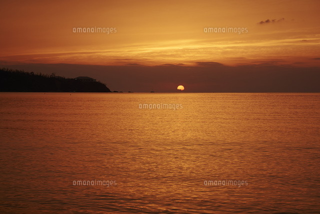 夕日と海
(c)hi-bi
