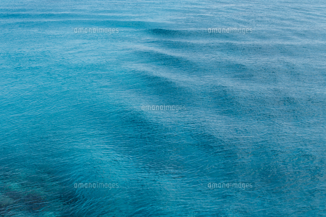 full frame shot of blue sea
(c)sebastian kopp / EyeEm