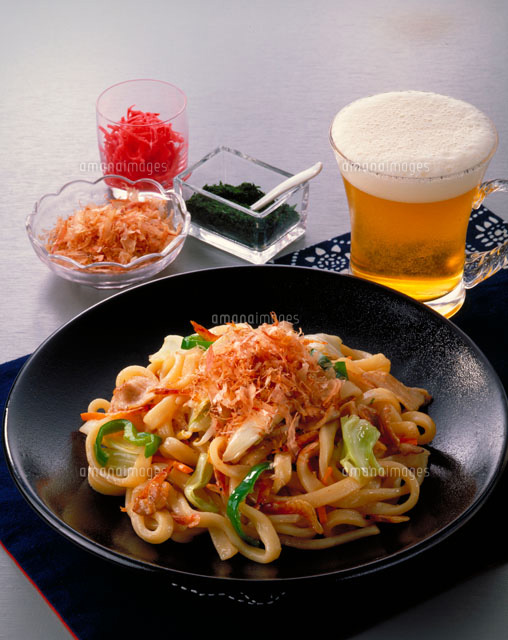 焼きうどん の写真素材 イラスト素材 アマナイメージズ