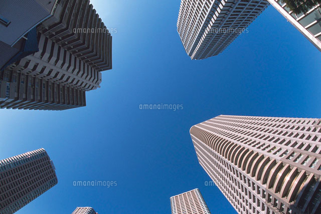 臨海部の高層マンション郡
(c)daj
