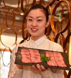 個性あふれる15店舗で、「熟成 金舌」はじめ黒毛和牛の焼肉をお届けしています!