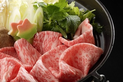 飛騨牛のすき焼きも絶品!肉の知識がしっかり身につく環境です◎